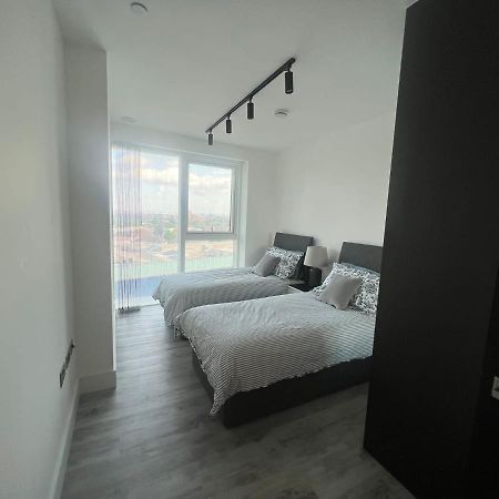 One West Point , Icon Tower Apartment London Ngoại thất bức ảnh