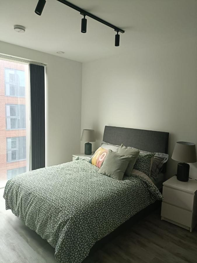 One West Point , Icon Tower Apartment London Ngoại thất bức ảnh
