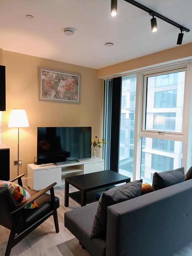 One West Point , Icon Tower Apartment London Ngoại thất bức ảnh