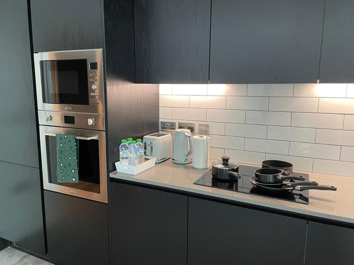 One West Point , Icon Tower Apartment London Ngoại thất bức ảnh
