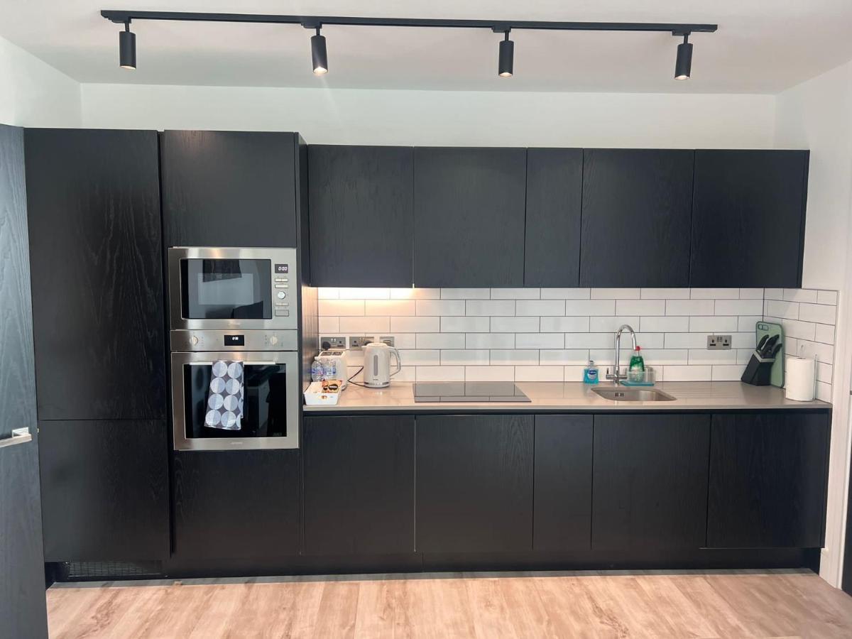One West Point , Icon Tower Apartment London Ngoại thất bức ảnh