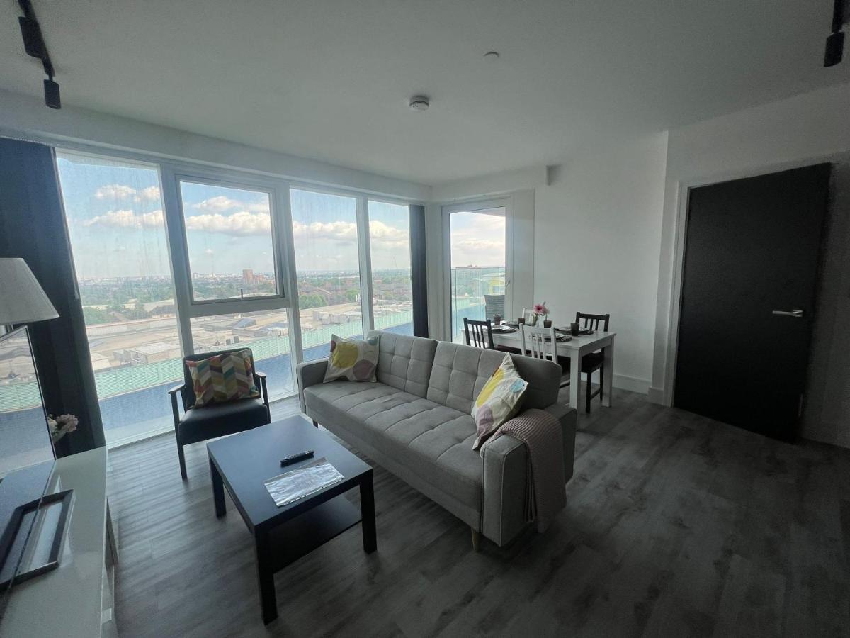 One West Point , Icon Tower Apartment London Ngoại thất bức ảnh